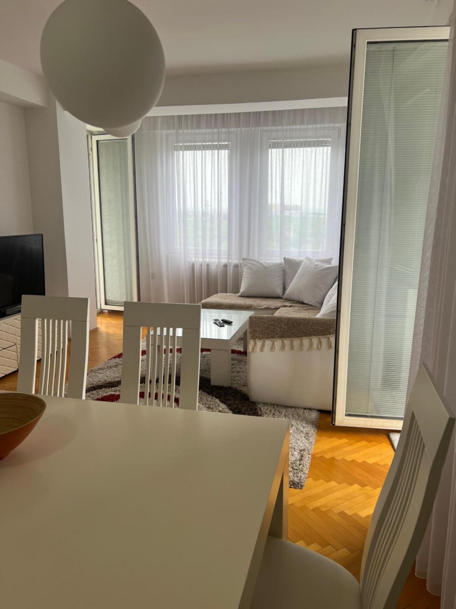Karas Apartments Скопие Екстериор снимка