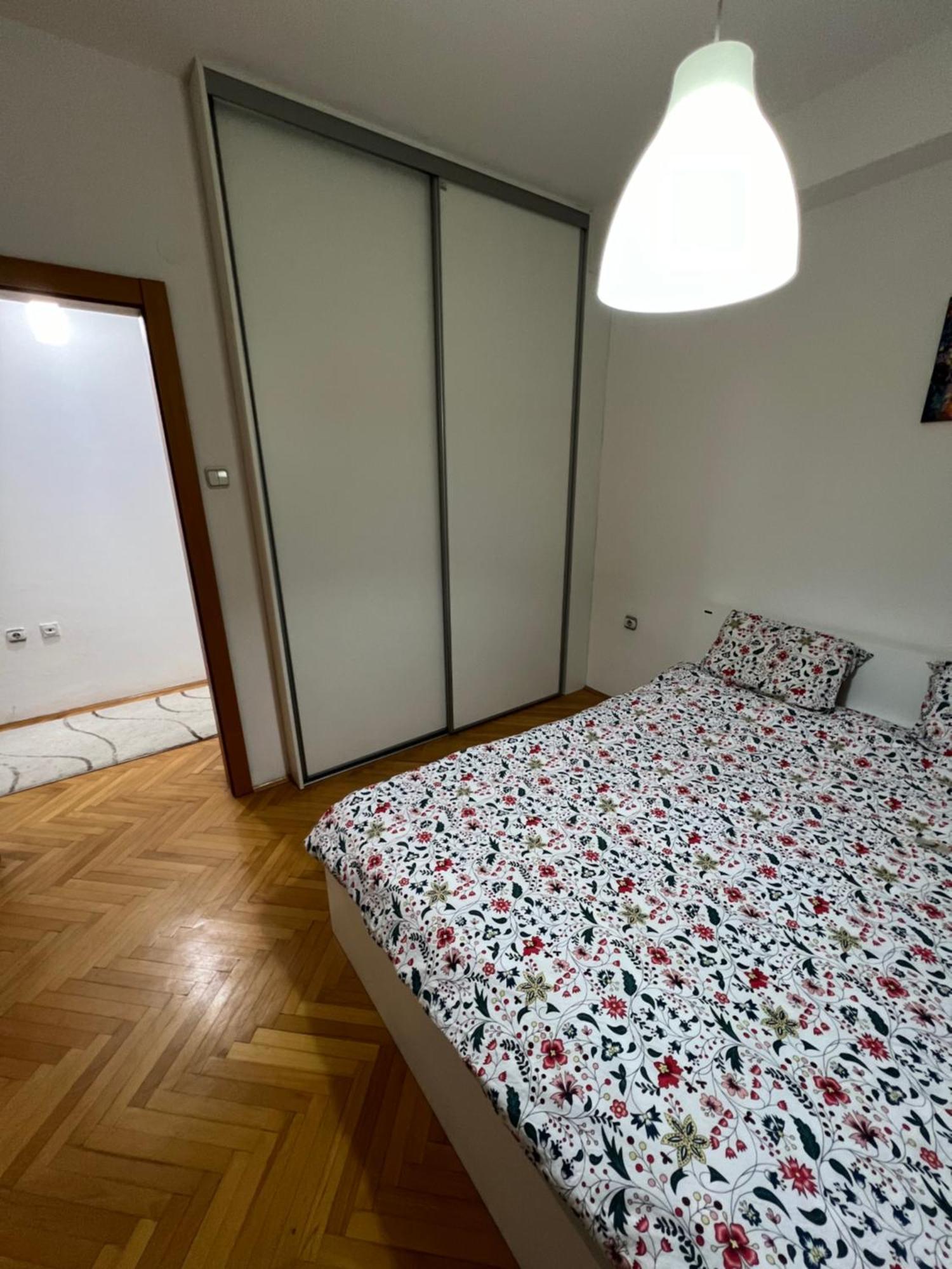 Karas Apartments Скопие Екстериор снимка
